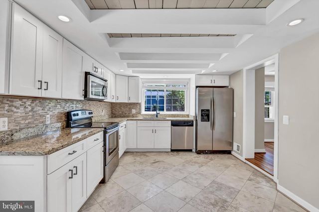 750 S 20TH ST, Purcellville, VA 20132