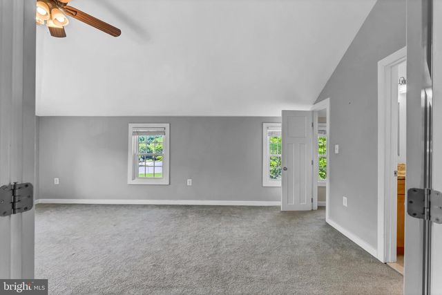 750 S 20TH ST, Purcellville, VA 20132