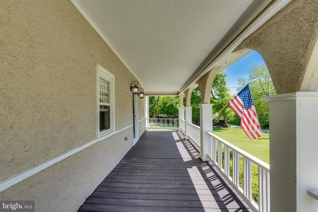 750 S 20TH ST, Purcellville, VA 20132