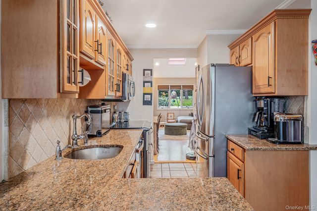 35 Jeremy Circle, Nesconset, NY 11767