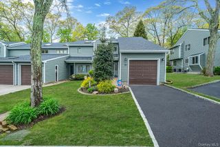 35 Jeremy Circle, Nesconset, NY 11767