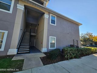 6051 MAGGIES Circle 115, Jacksonville, FL 32244