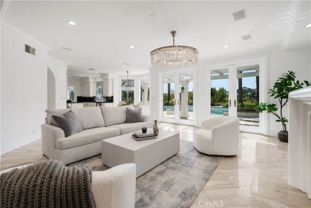 3314 Van Allen, Topanga, CA 90290