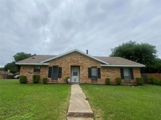 2617 Arcady Circle, Lancaster, TX 75134