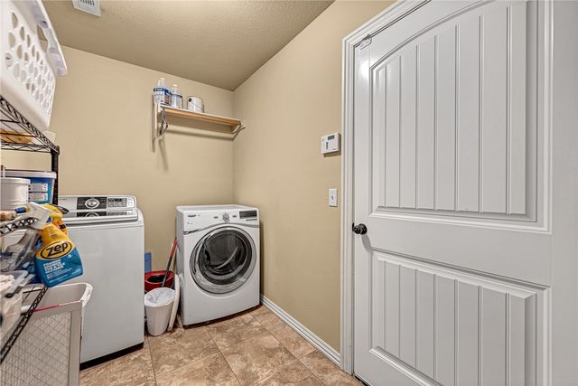 208 Cowans, Lowell, AR 72745