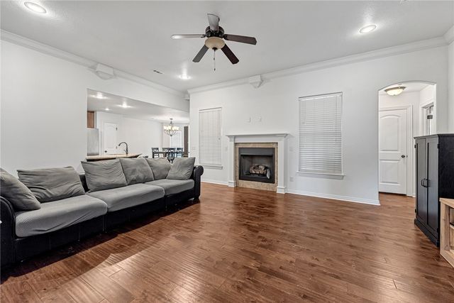 208 Cowans, Lowell, AR 72745