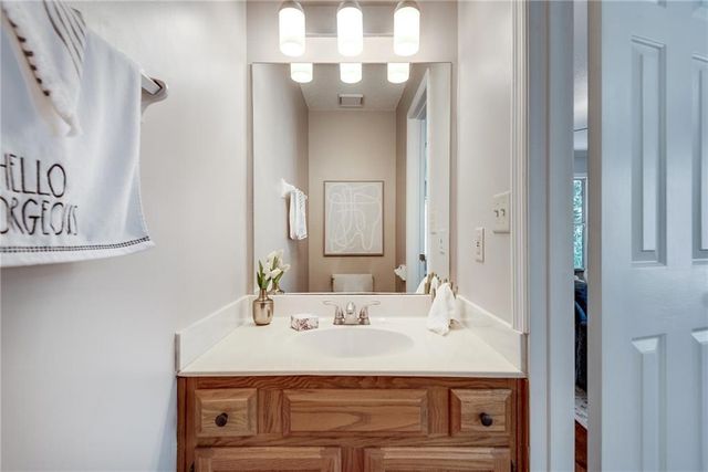 5180 Laurel Bridge Court SE, Smyrna, GA 30082