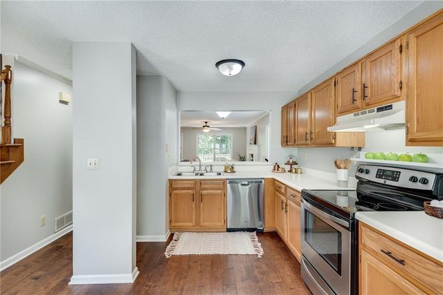5180 Laurel Bridge Court SE, Smyrna, GA 30082