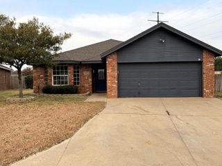 10602 Akron Avenue, Lubbock, TX 79423