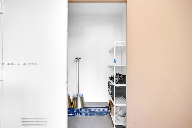 8343 Lake Dr 303, Doral, FL 33166