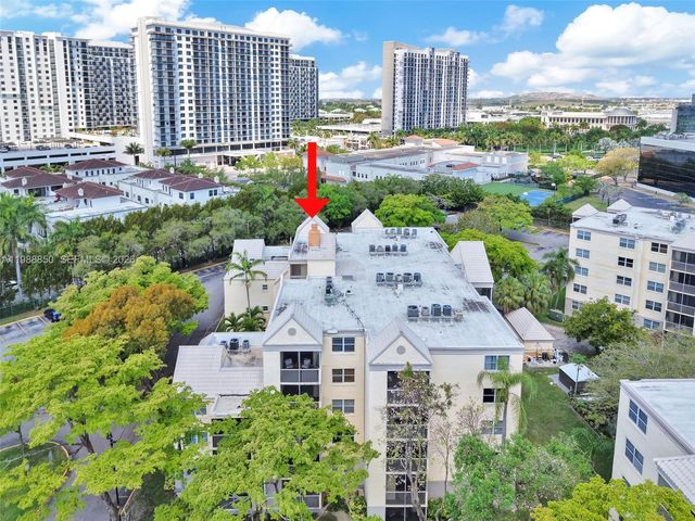 8343 Lake Dr 303, Doral, FL 33166