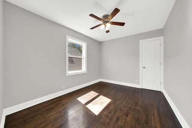 8033 S Campbell Avenue, Chicago, IL 60652