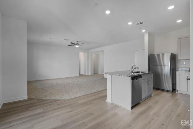5128 Beaverhead Avenue, Bakersfield, CA 93306