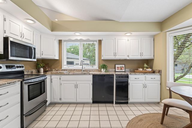 4301 Arrowhead Court, Minnetonka, MN 55345
