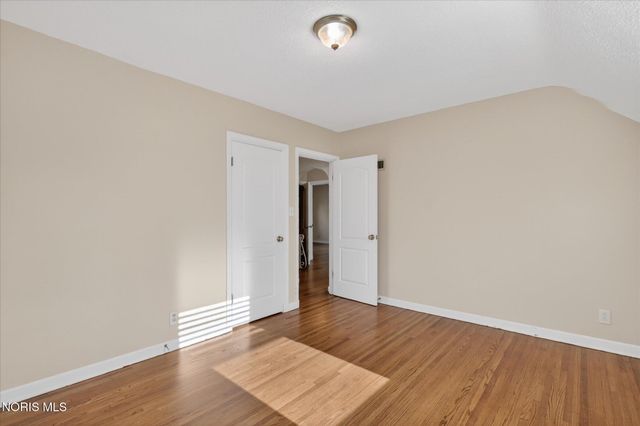 2204 Orchard Road, Ottawa Hills, OH 43606