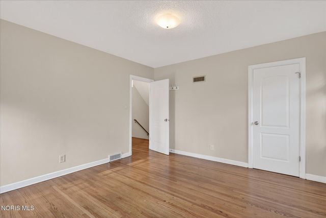 2204 Orchard Road, Ottawa Hills, OH 43606