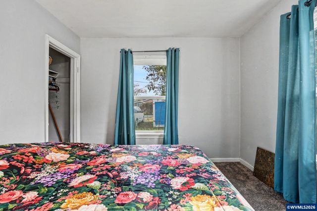 2340 Liberty St NE, Salem, OR 97301