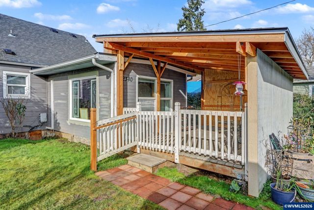 2340 Liberty St NE, Salem, OR 97301