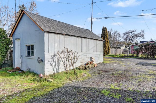 2340 Liberty St NE, Salem, OR 97301