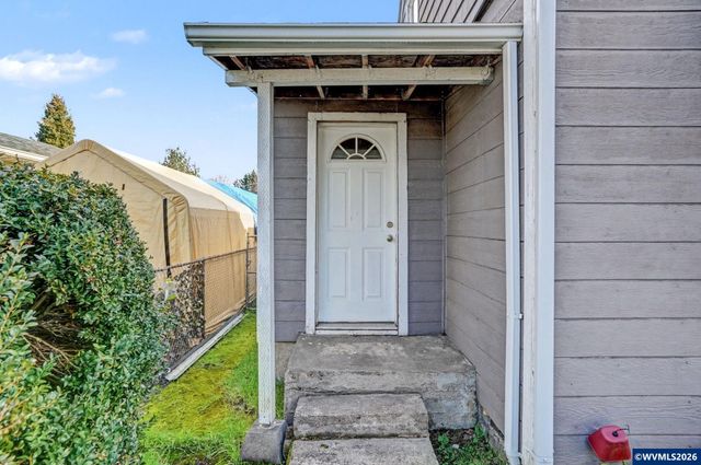 2340 Liberty St NE, Salem, OR 97301