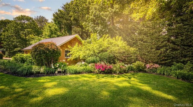 330 S Country Road, Brookhaven, NY 11719