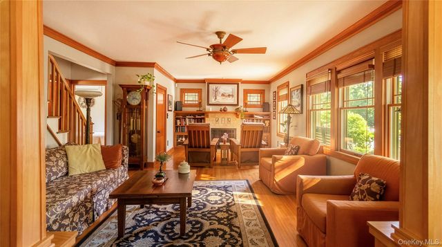 330 S Country Road, Brookhaven, NY 11719