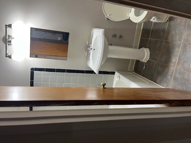 7355 S South Shore Drive 107, Chicago, IL 60649