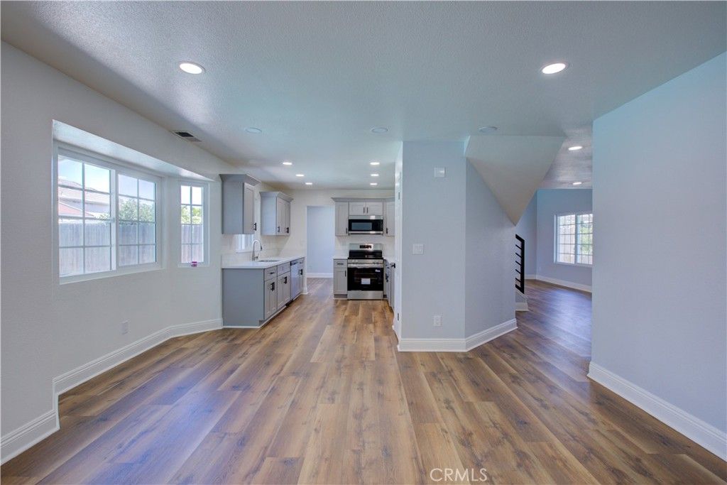 Image 12 of property listing at 1308 Saint Francis, Los Banos, CA 93635