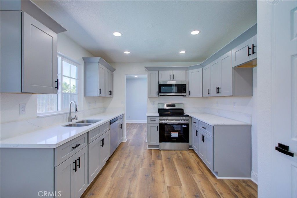 Image 8 of property listing at 1308 Saint Francis, Los Banos, CA 93635