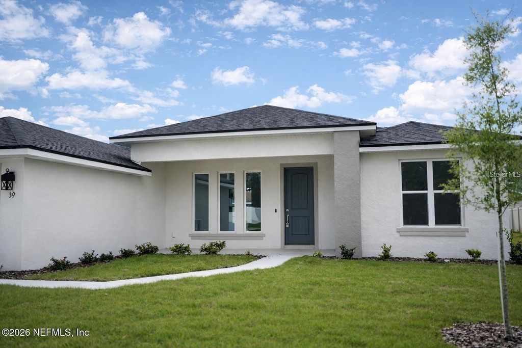 13 FARNUM Lane, Palm Coast, FL 32137