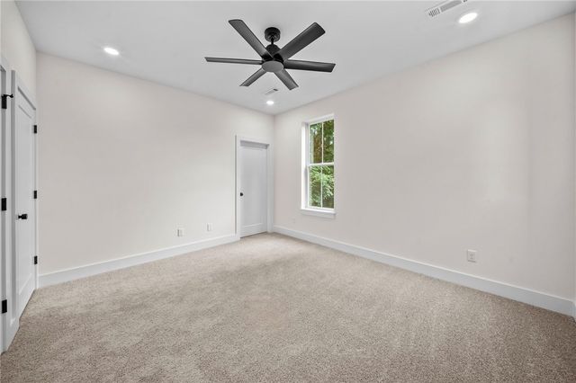 15048 Dutchmans Drive, Rogers, AR 72756