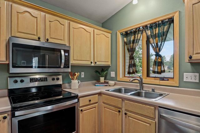 6302 Dylyn Drive, Madison, WI 53719