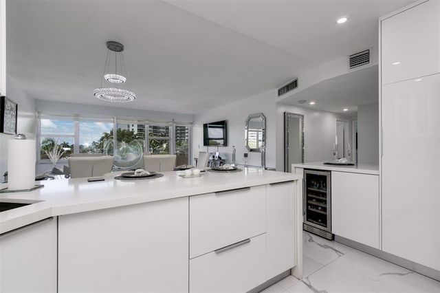 3333 NE 34th Street 304, Fort Lauderdale, FL 33308