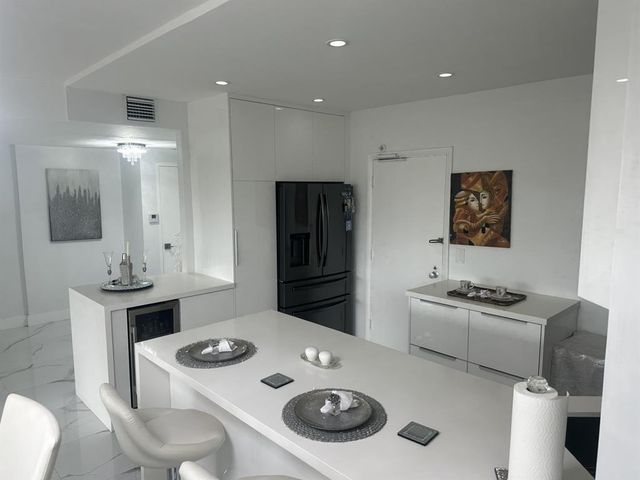 3333 NE 34th Street 304, Fort Lauderdale, FL 33308