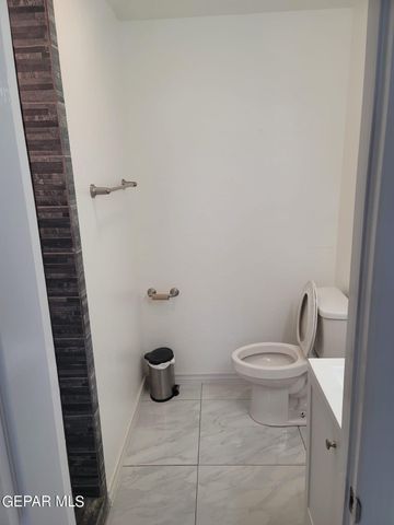 324 Valley Fair Way, El Paso, TX 79907