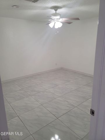 324 Valley Fair Way, El Paso, TX 79907