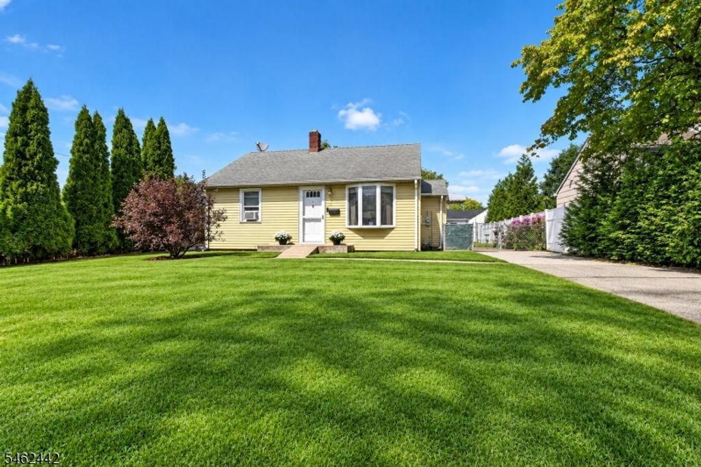 36 Park Ave, Wanaque Boro, NJ 07420 — photo 3