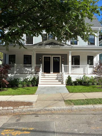 143 Coolidge St 1, Brookline, MA 02446