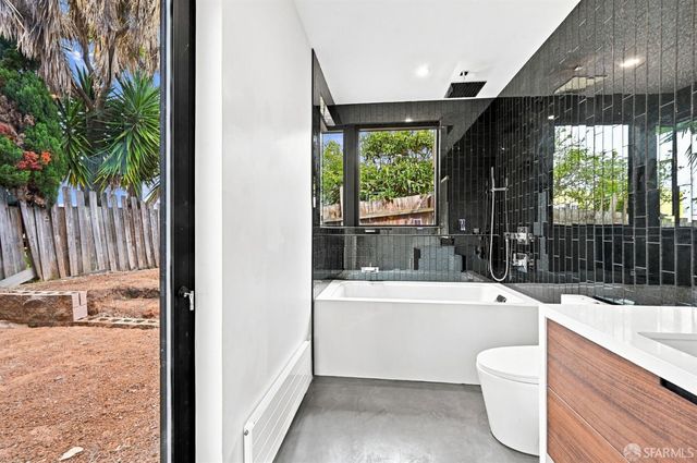 75 Bronte Street, San Francisco, CA 94110