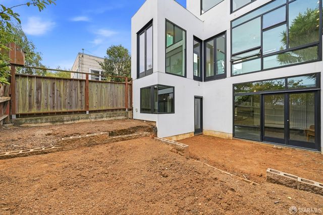 75 Bronte Street, San Francisco, CA 94110
