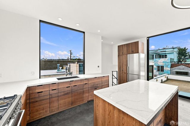 75 Bronte Street, San Francisco, CA 94110