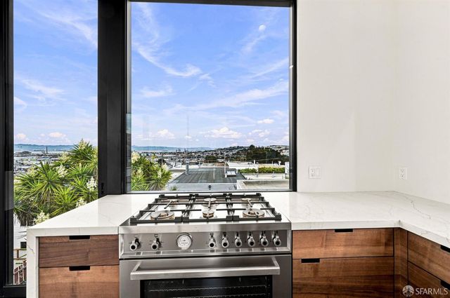 75 Bronte Street, San Francisco, CA 94110
