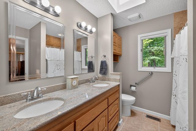 24 Encantado Way, Hot Springs Village, AR 71909