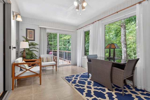 24 Encantado Way, Hot Springs Village, AR 71909
