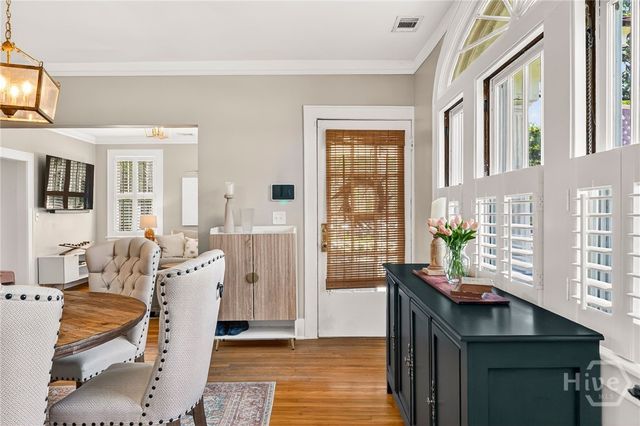 301 E 51st Street, Savannah, GA 31405