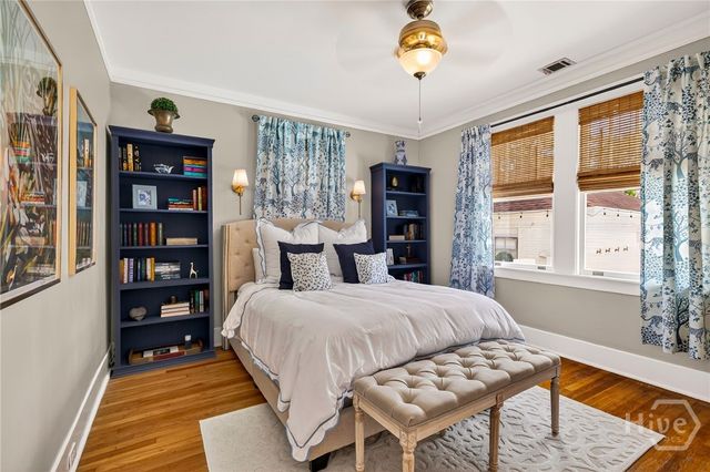 301 E 51st Street, Savannah, GA 31405