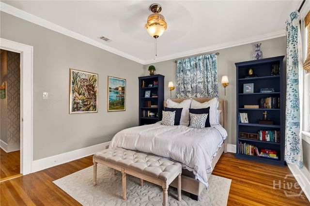 301 E 51st Street, Savannah, GA 31405