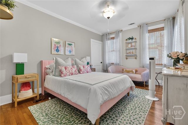301 E 51st Street, Savannah, GA 31405