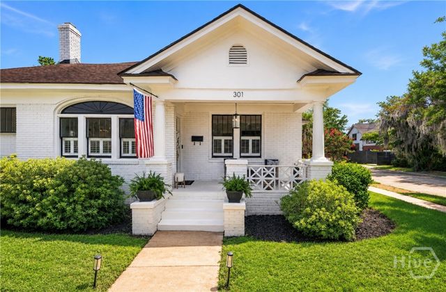 301 E 51st Street, Savannah, GA 31405