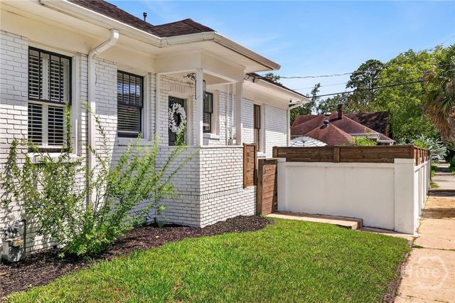 301 E 51st Street, Savannah, GA 31405